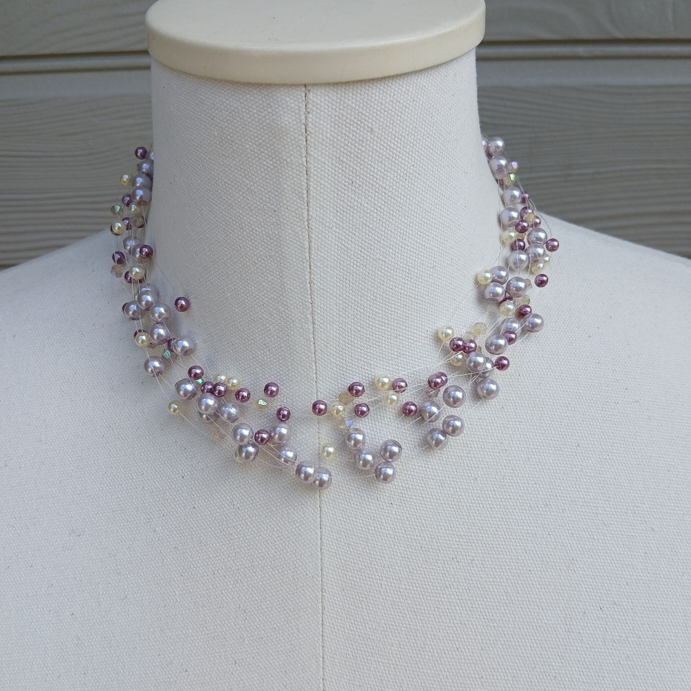 Kissaka multistage necklace.